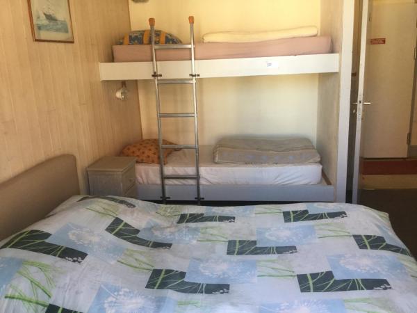 AUBERGE RIVA BELLA : photo 3 de la chambre chambre triple avec douche