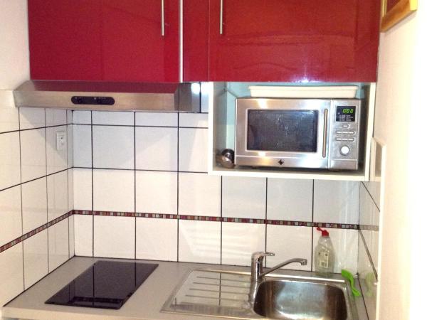 Cit'Hotel Le Mirage : photo 2 de la chambre suite familiale