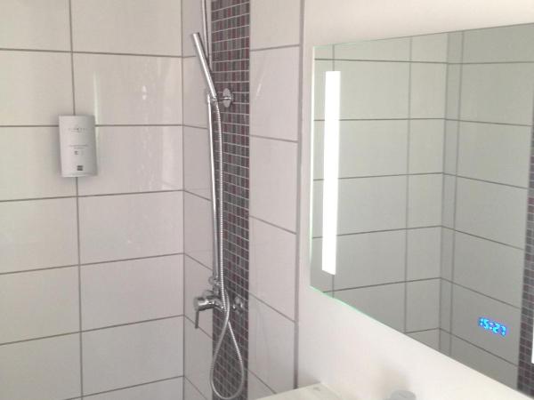 Cit'Hotel Le Mirage : photo 10 de la chambre chambre double grand confort