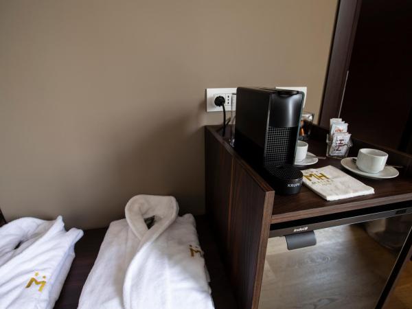 UNAHOTELS MH Matera : photo 2 de la chambre suite décloisonnée