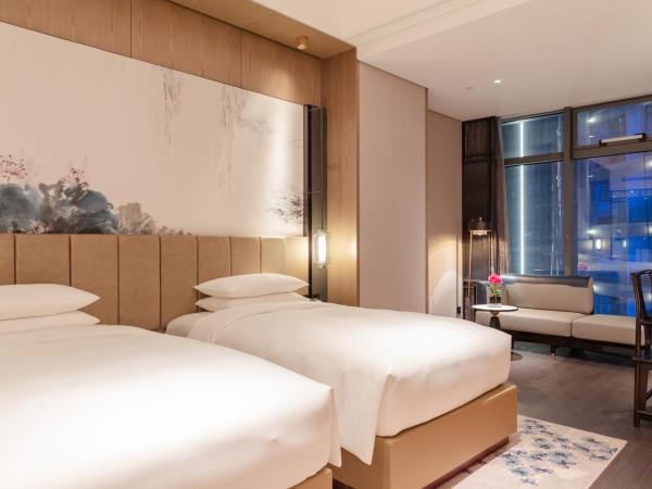 Sofitel Hangzhou Yingguan : photo 1 de la chambre chambre lits jumeaux de luxe - vue sur ville