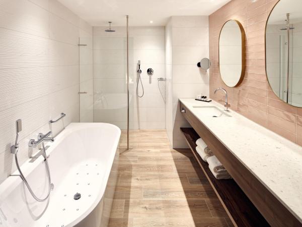 Van der Valk Hotel Haarlem : photo 4 de la chambre chambre de luxe plus