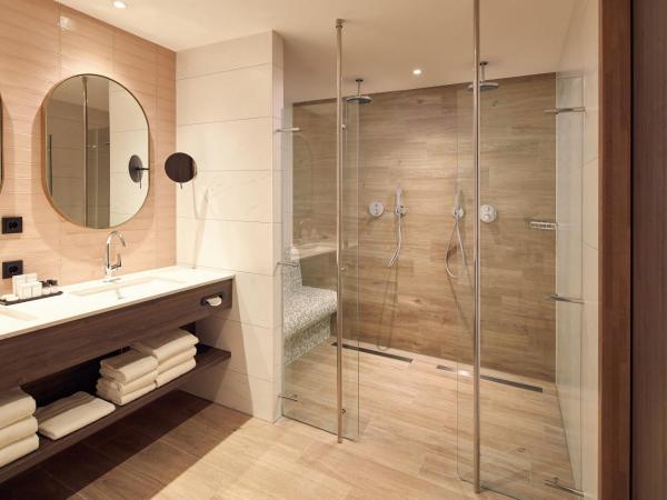 Van der Valk Hotel Haarlem : photo 6 de la chambre chambre familiale deluxe (6 personnes)