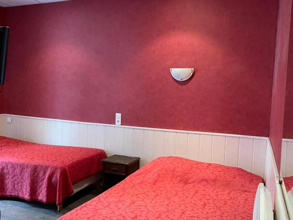 Notre Dame AUXILIATRICE : photo 2 de la chambre chambre triple confort avec douche