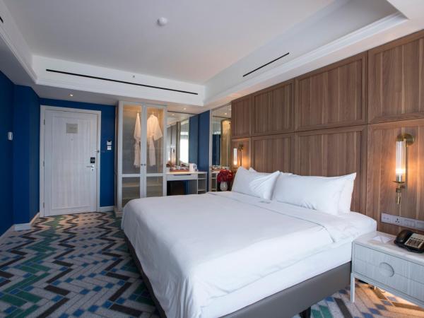 Java Paragon Hotel & Residences : photo 3 de la chambre deluxe king premier