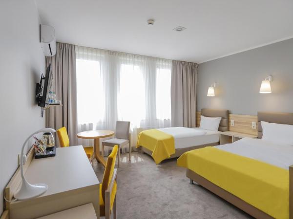 Poznań West Hotel - Airport : photo 1 de la chambre chambre triple
