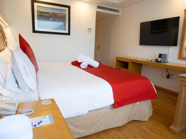 Hotel Horizon & Convention Center : photo 7 de la chambre chambre lit king-size deluxe