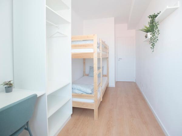 Porto Automatic : photo 4 de la chambre chambre lits jumeaux avec salle de bains commune