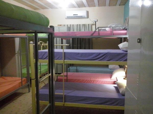 Casa da Cacaia e do Henrique : photo 5 de la chambre lit simple en dortoir