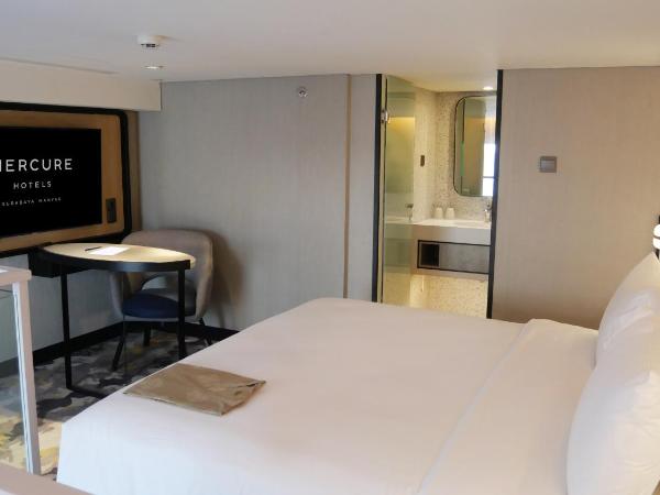Mercure Surabaya Manyar : photo 4 de la chambre suite exécutive