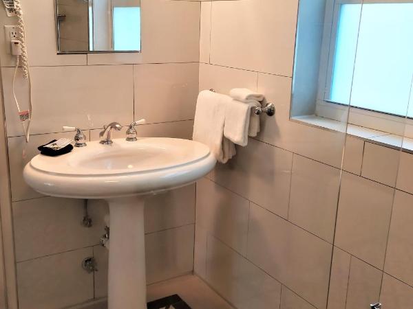 Manhattan Tower Apartment Hotel : photo 8 de la chambre appartement 1 chambre - vue sur piscine et cour - 104