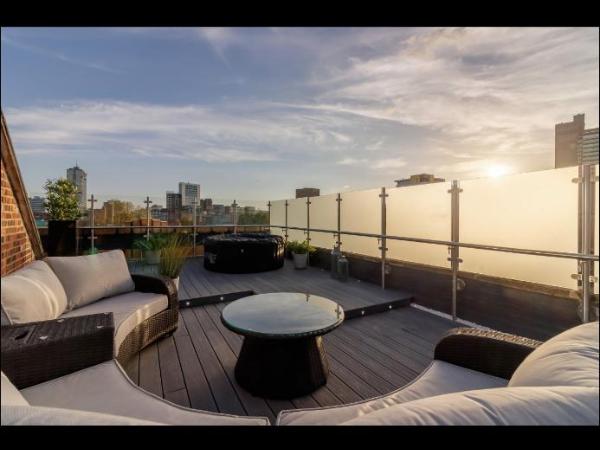 Swan Street Townhouse Hot Tub & Roof Terrace : photo 10 de la chambre appartement
