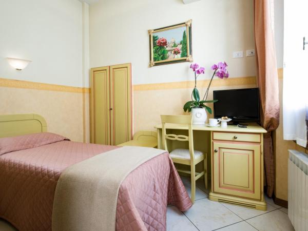 Hotel Fiorita : photo 1 de la chambre chambre simple Économique