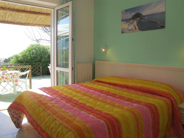 Aparthotel Villa Marinù : photo 5 de la chambre appartement 1 chambre - vue sur mer