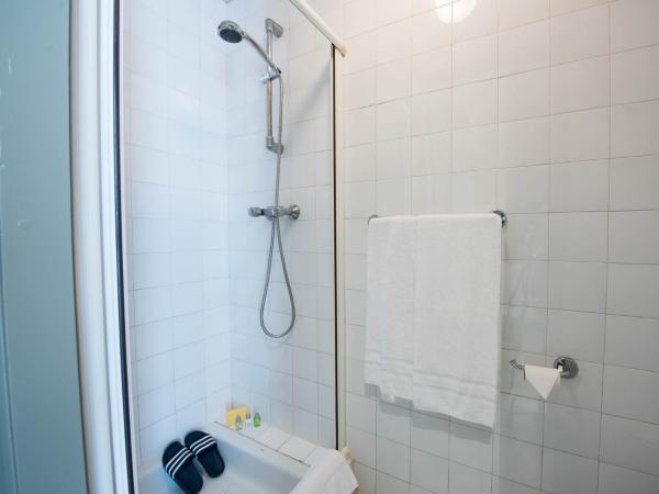 Albergue Monte Do Gozo : photo 7 de la chambre chambre lits jumeaux