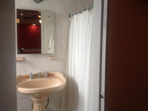 Hotel La Paz : photo 2 de la chambre standard room with air conditioner