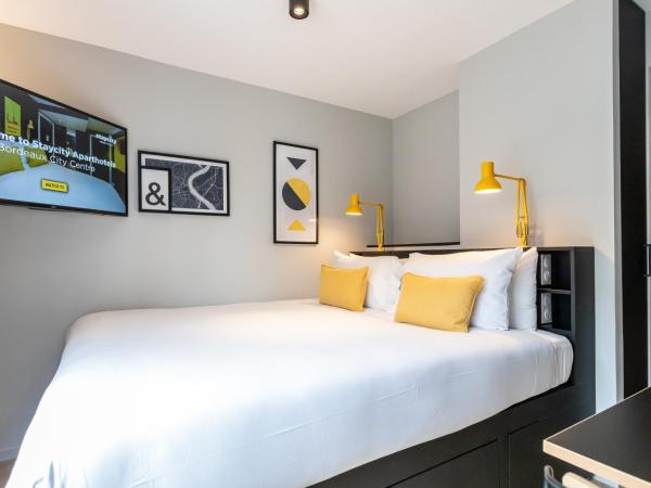 Staycity Aparthotels Bordeaux City Centre : photo 3 de la chambre studio triple standard