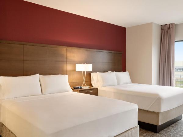 Staybridge Suites San Antonio Downtown Convention Center, an IHG Hotel : photo 5 de la chambre suite 2 chambres avec 2 salles de bains et baignoire accessible aux personnes à mobilité réduite - non-fumeurs