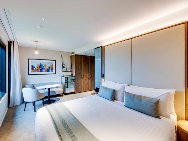 Oval Hotel at Adelaide Oval : photo 1 de la chambre parkland accessible king