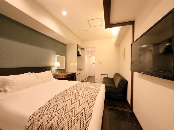 Centurion Hotel Residential Akasaka Station : photo 3 de la chambre chambre lit queen-size supérieure avec balcon - non-fumeurs