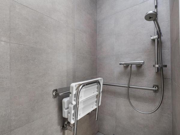 Hotel Olivia : photo 9 de la chambre chambre double ou lits jumeaux (Étage supérieur)