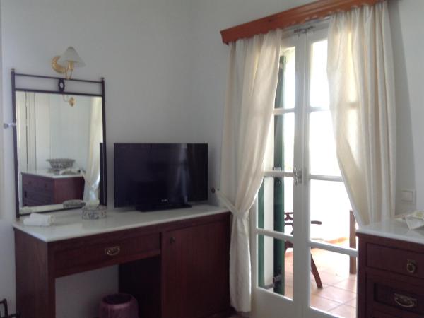 Astir Of Naxos : photo 7 de la chambre suite 1 chambre avec baignoire spa (2-4 adultes)