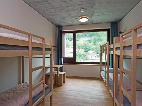 Interlaken Youth Hostel : photo 2 de la chambre lit dans dortoir mixte de 6 lits