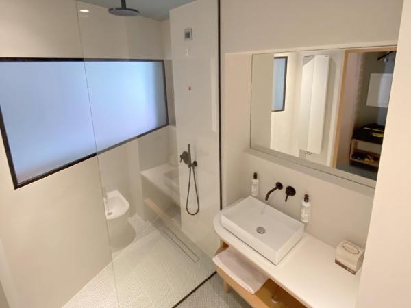 Demo Hotel Design Emotion : photo 10 de la chambre suite lit queen-size