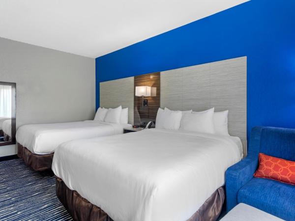 Comfort Inn & Suites : photo 6 de la chambre chambre standard avec 2 lits queen-size - non-fumeurs 
