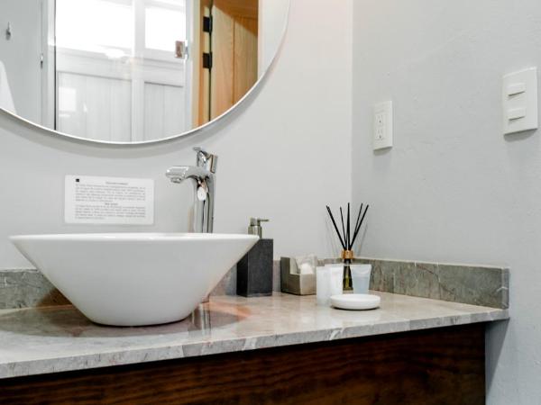 Hotel Casa Once : photo 3 de la chambre suite lit queen-size