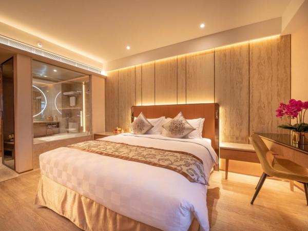 Hotel Golden Dragon : photo 2 de la chambre chambre double supérieure