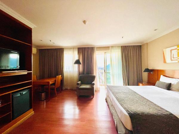 Flat Barra First : photo 7 de la chambre suite lit king-size avec balcon