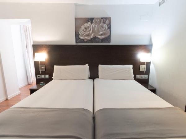 Hotel Alda Zaragoza Independencia : photo 6 de la chambre chambre triple