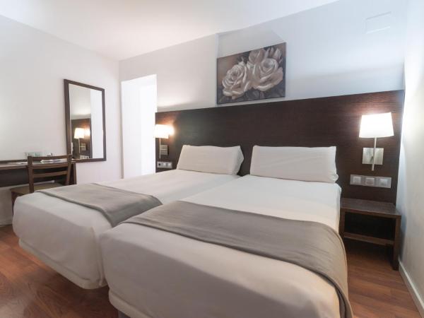 Hotel Alda Zaragoza Independencia : photo 2 de la chambre chambre triple