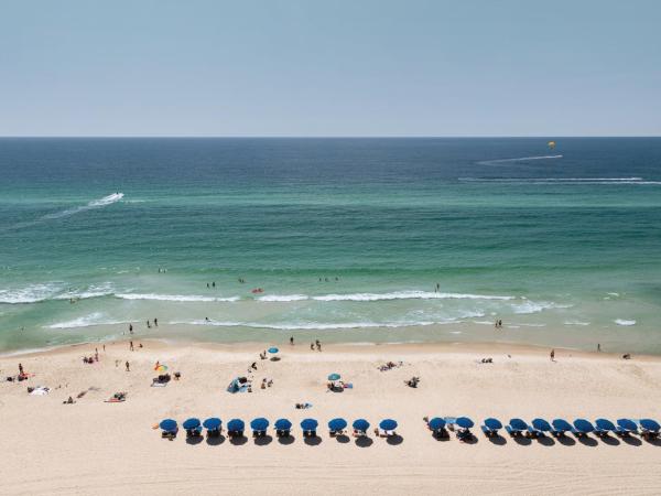 Radisson Panama City Beach - Oceanfront : photo 1 de la chambre suite 1 chambre lit king-size avec canapé-lit - non-fumeurs