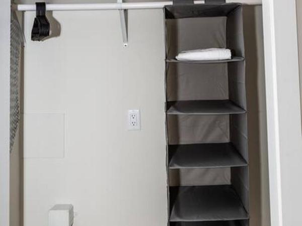 Studio with Large Balcony- San Diego Gateway : photo 5 de la chambre studio