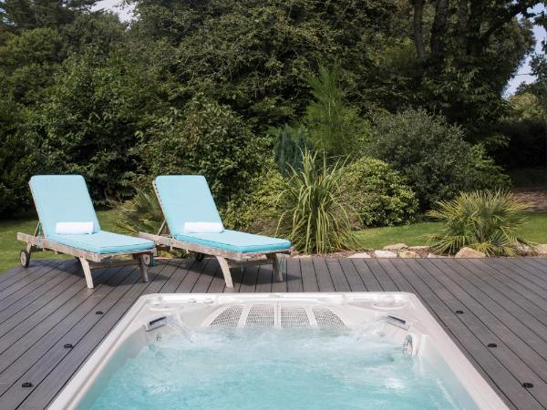 EDEN Locquirec - Piscine & Spa Chambre d hôtes : photo 9 de la chambre suite familiale