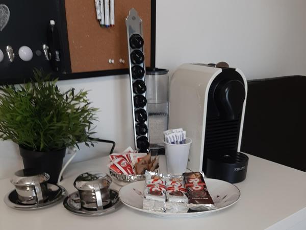 ALESSANDRA'S HOME : photo 4 de la chambre chambre double deluxe avec salle de bains privative