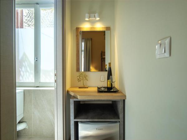 Karma Athens : photo 10 de la chambre chambre double - rez-de-chaussée