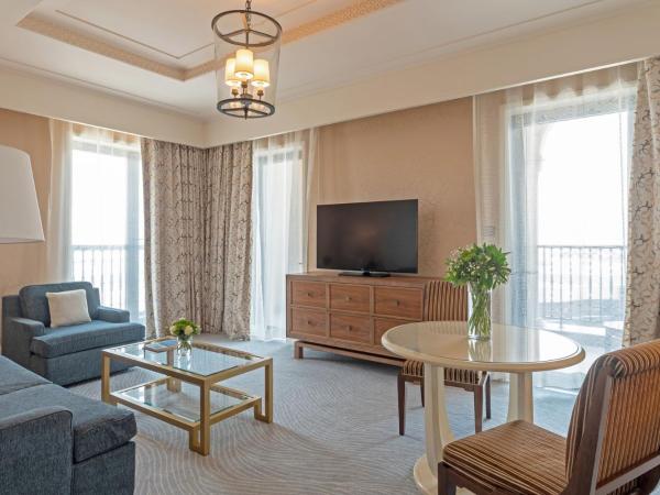 Four Seasons Resort Dubai at Jumeirah Beach : photo 2 de la chambre suite lit king-size junior four seasons