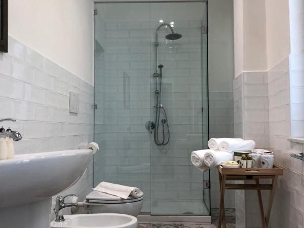 Guest Hous Paolina : photo 3 de la chambre chambre standard lit queen-size