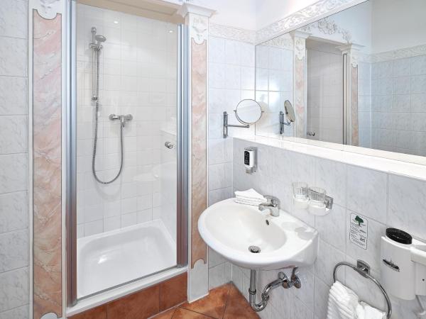 Hotel ADRIA München : photo 6 de la chambre chambre double confort