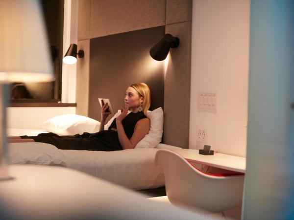 citizenM Tower of London : photo 3 de la chambre chambre lit king-size