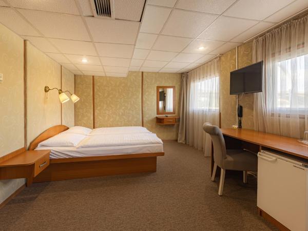 Grand Jules - Boat Hotel : photo 2 de la chambre cabine familiale dans un bateau