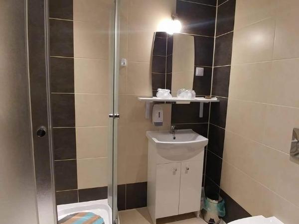 Karczma pod Młynem : photo 2 de la chambre chambre lit king-size