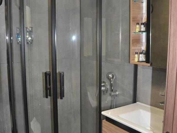 GOLAZ SUİT OTEL : photo 7 de la chambre suite standard