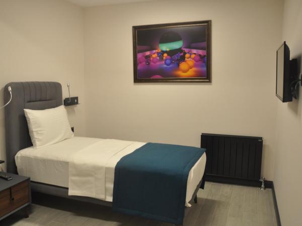 GOLAZ SUİT OTEL : photo 2 de la chambre suite familiale