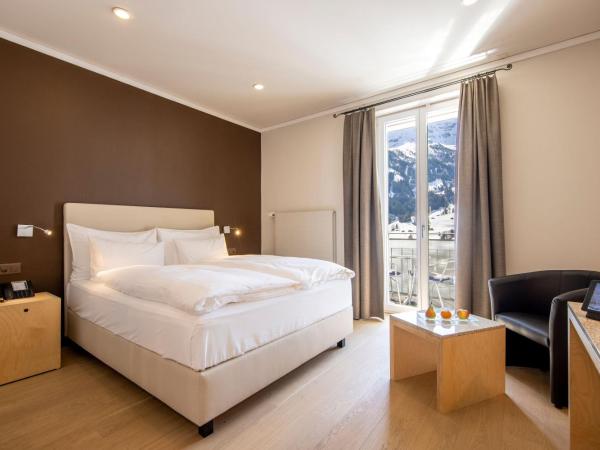 Belvedere Swiss Quality Hotel : photo 1 de la chambre chambre double standard avec climatisation - vue sur eiger