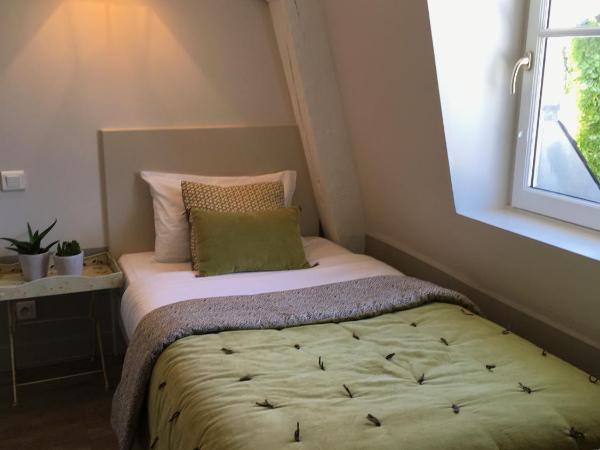 Hôtel L'Adresse : photo 4 de la chambre chambre simple