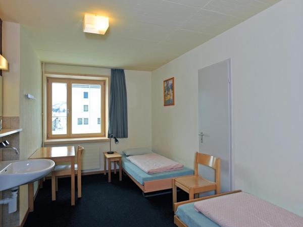 St. Moritz Youth Hostel : photo 3 de la chambre chambre simple